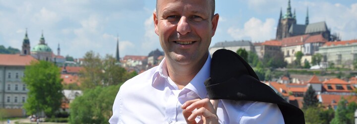 Zastupitelé odvolali Hlubučka z funkce starosty pražských Lysolají