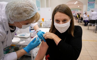 Záujem o očkovanie je extrémne vysoký, hlási Nitra. Slovenské mestá zažívajú zvýšený záujem ľudí o vakcináciu