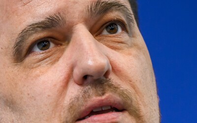 Zdechovský predstavil kritickú správu z kontrolnej misie na Slovensku. EÚ začala vyšetrovať prípady