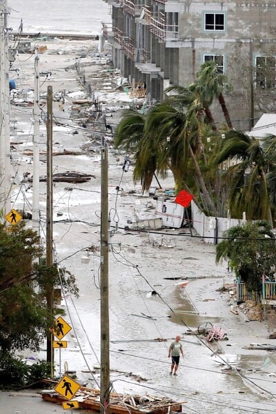 Zdevastovaná Florida očekává příchod dalšího hurikánu