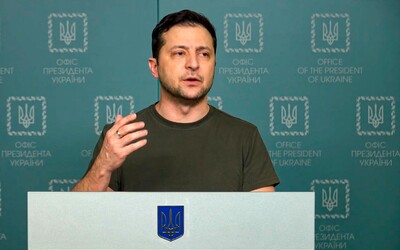 Zelenskyj promluvil k Václavskému náměstí: „Pokud padne Ukrajina, padne i Evropa,“ vzkázal 
