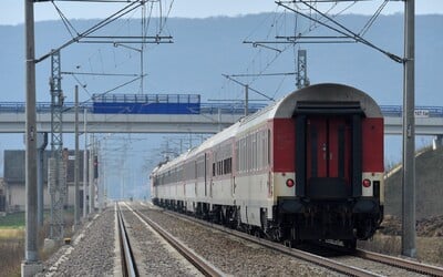 Železničné trate na Slovensku čaká modernizácia. Na týchto úsekoch sa cestujúci konečne dočkajú vytúženej stošesťdesiatky