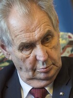 Zeman byl v nemocnici kvůli problémům s játry, píše iROZHLAS a Deník N