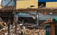 Zemětřesení v Indonésii: Šestiletý chlapec přežil dva dny pod sutinami. Mluví se o zázraku