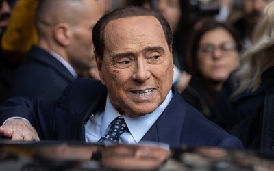 Zemřel bývalý italský premiér Silvio Berlusconi