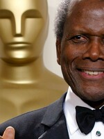 Zemřel herec Sidney Poitier, první černošský držitel Oscara za herecký výkon