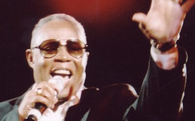 Zemřel legendární zpěvák Sam Moore, po operaci u něj nastaly komplikace. Připomeň si jeho největší hit