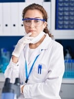 Žen ve vědě máme nejméně v Evropské unii. Stojí nás to i životy