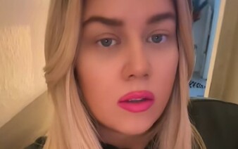 Žena žije s nezvyčajnou diagnózou, ktorá ju môže kedykoľvek zabiť. Žiada ľudí o pomoc