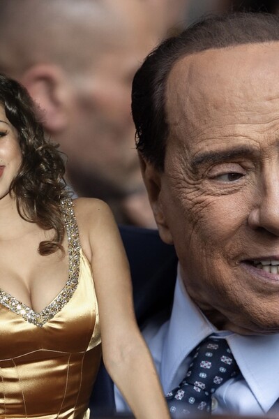 Ženy Silvia Berlusconiho: Nicole zháňala ženy na orgie, Ruby mala 17 rokov, ďalšia záhadne zomrela. Volali ho Papi