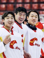Zimná olympiáda v Číne bez Číny? Hokejovo nevyspelú krajinu chcú buď vyhodiť, alebo nahradiť naturalizovanými hráčmi