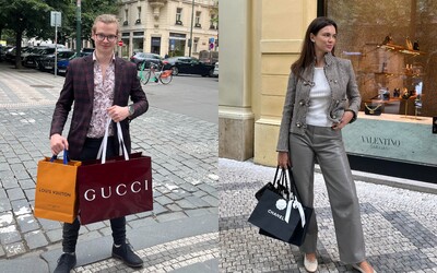 Zisťovala som, čo ľudia kupujú na Pařížskej. Gucci, Chanel, Louis Vuitton, stretla som aj ženu Majka Spirita (Reportáž)