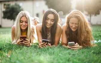 Zkusili jsme život bez sociálních sítí: Když vypneš notifikace a začneš opravdu žít