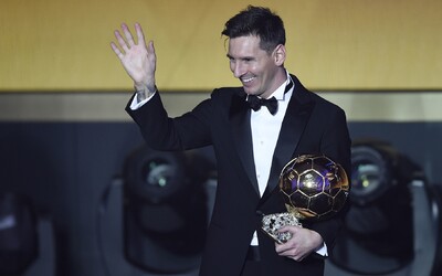 Zlatý míč udělují až za týden, ale měl by jej vyhrát Messi. On sám zveřejnil na Instagramu video předešlých vítězství
