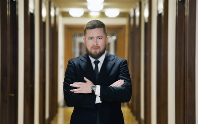 Změny ve vedení ČNB: Aleš Michl je novým guvernérem, Jiří Rusnok odchází