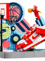 Značky Nike a LEGO pripravili collab. Spájajú svet streetwearu a kreativity do spoločných stavebníc