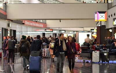 Známá evropská letecká společnost vyhlašuje stávku. Zrušené a zpožděné lety se dotknou tisíců cestujících