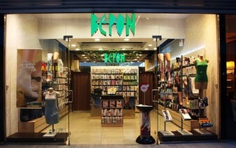 Známá sieť predajní čelí návrhu na konkurz. Konateľ tvrdí, že ide o špekulatívny krok konkurencie