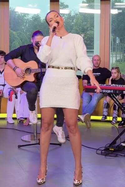 Známa slovenská speváčka predstavila v Teleráne nový song. Odhalila aj časť svojho súkromia a zverejnila smutné detaily 