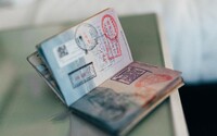 Známe nejmocnější cestovní pasy na světě. Jak je na tom Česko?