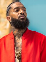 Raper Nipsey Hussle byl zastřelen na ulici v Los Angeles