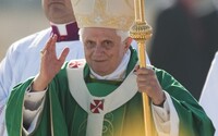 Zomrel emeritný pápež Benedikt XVI. Pohreb sa uskutoční 5. januára 2023