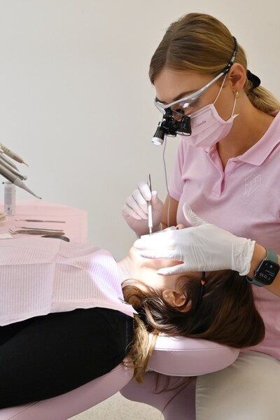 Zubári ostro kritizujú náhle zrušenie zubných benefitov. Pacienti nebudú spokojní, nikto s nami nekomunikoval, hovoria 