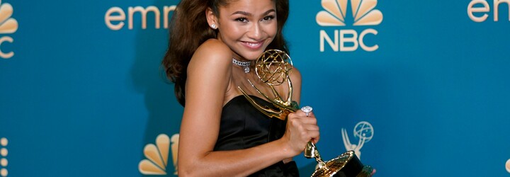 Emmy 2022: Zendaya z Euphorie hviezdila, najviac sošiek získali seriály Succession a Ted Lasso