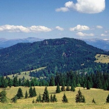 Ako sa volá najvyššia slovenská sopka?