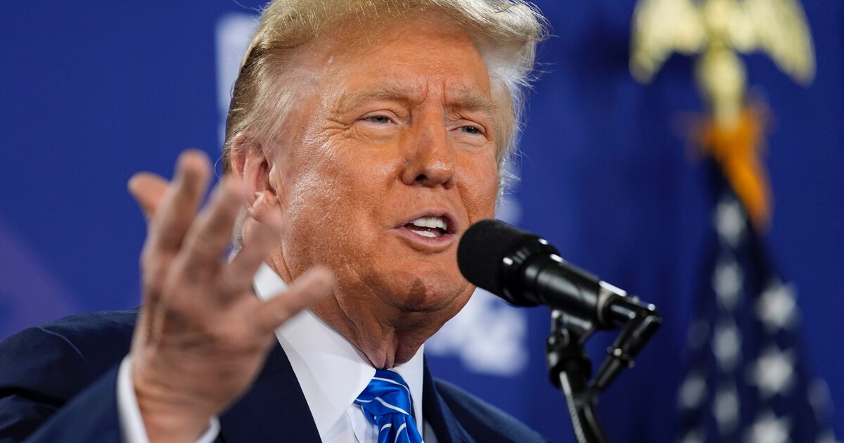 Trump oznámil tříměsíční pozastavení většiny cel. Číně je naopak zvedl na 125 procent