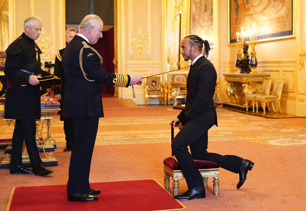 sir Lewis Hamilton
princ Charles