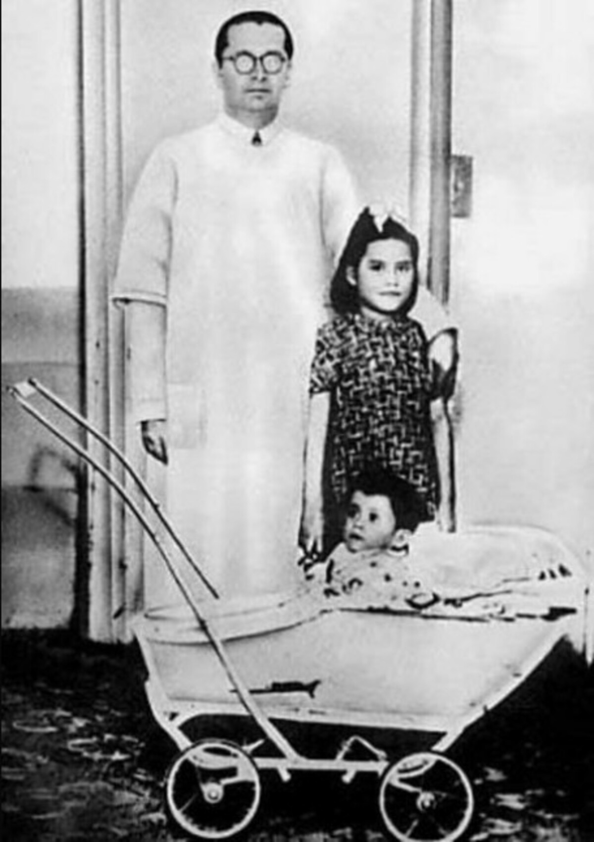 Doktor Gerado a Lina Medina.