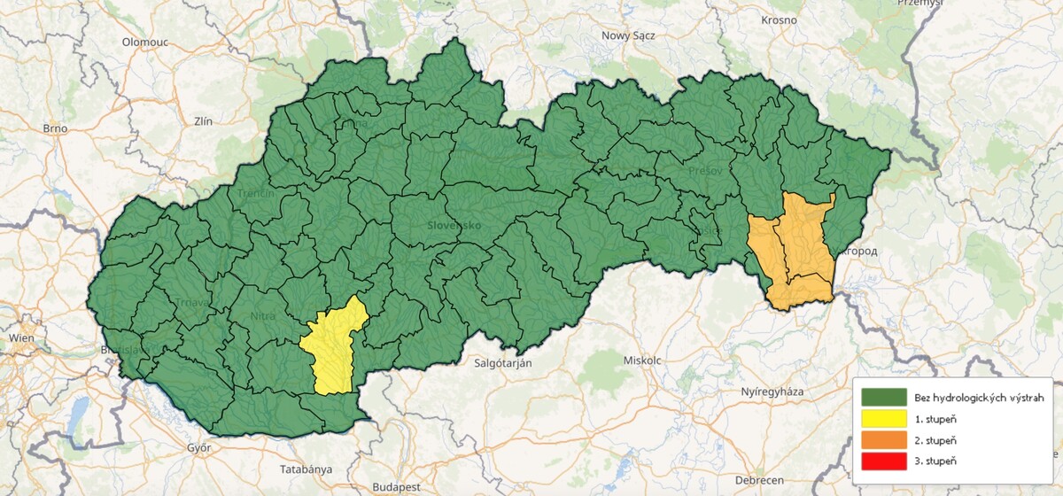 Hydrologické výstrahy prvého a druhého stupňa pred povodňami. 