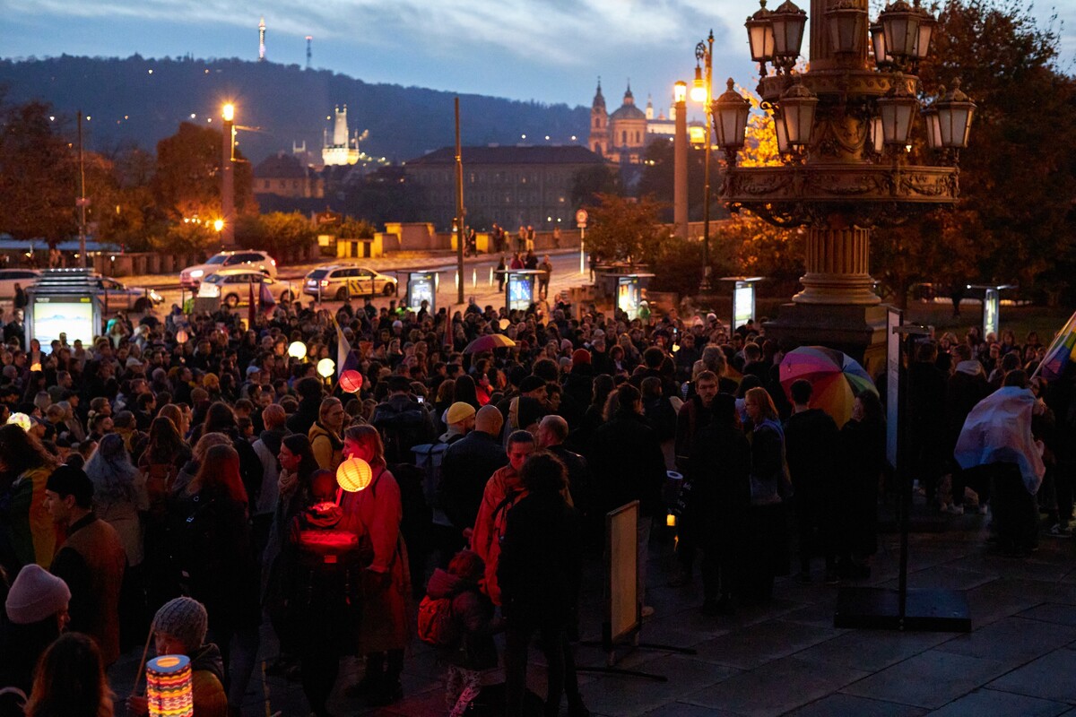 Pražský pochod proti násilí na LGBTQ, říjen 2022.