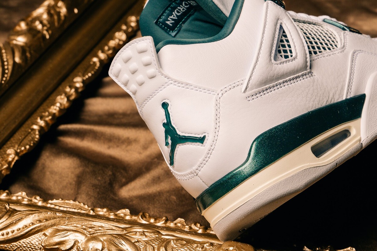 Air Jordan 4 Retro „Oxidized Green“