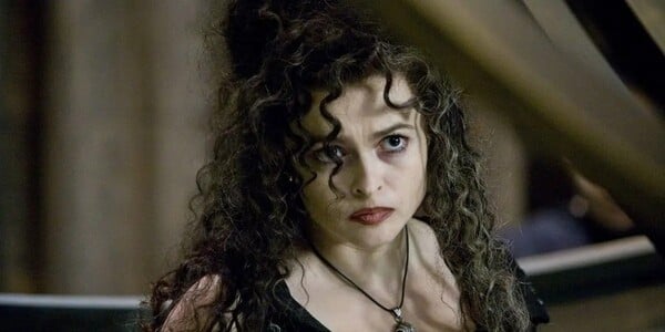 Sirius bol rodina s čarodejnicou Bellatrix, vernou stúpenkyňou Voldemorta. Bellatrix bola jeho...