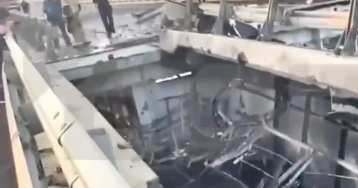 Most na Krym je znovu poškozen, výbuchy na něm zabily dva lidi