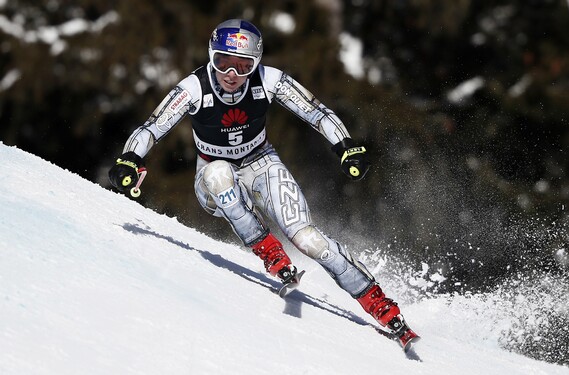 Ester Ledecká vyhrála na ZOH 2018 superobří slalom v alpském lyžování a paralelní obří slalom na snowboardu. Třetí zlato pak přidala v roce 2022 na olympiádě v Pekingu. Ve které disciplíně to bylo?