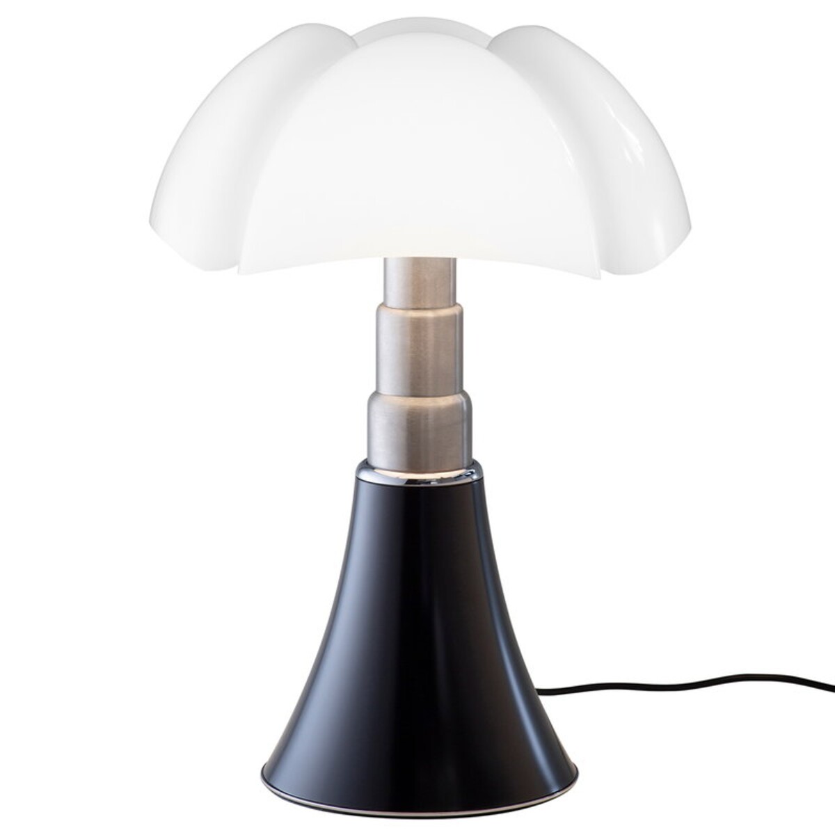 Pipistrello table lamp, black.