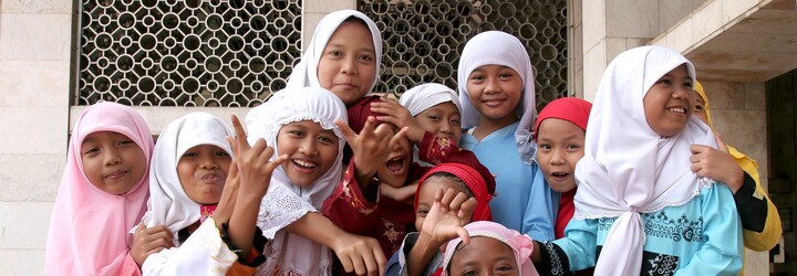 Muslima by v rodině tolerovalo 12 procent Čechů. Polovina by nepřijala ani žida