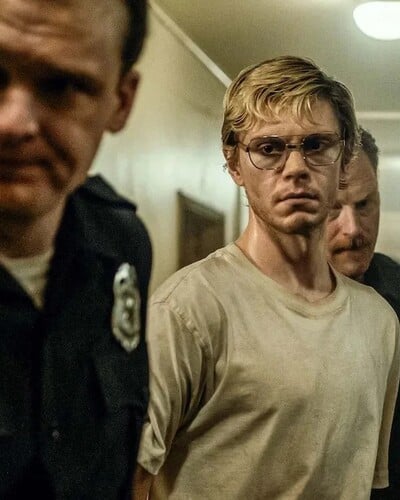 monštrum, monštrum, Dahmer, Menendes, Gein, Borden