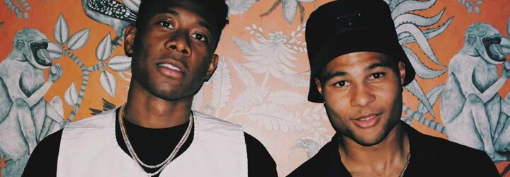 Móda Refresher: David Alaba a Serge Gnabry sú dôkazom toho, že aj futbalisti sa môžu obliekať dobre