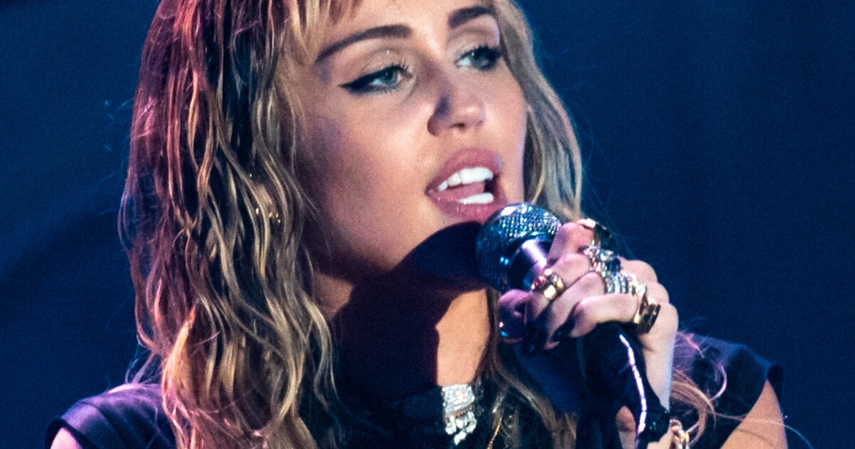 Miley Cyrus slaví velký úspěch! Její známá píseň překonala miliardu přehrání