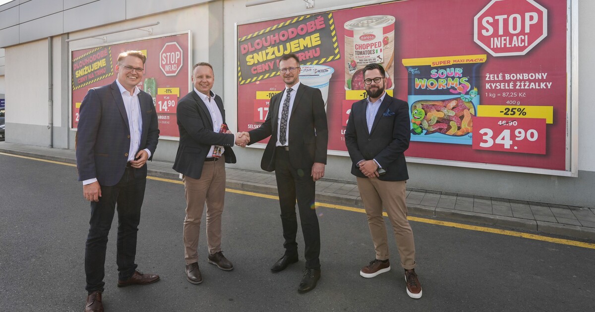 Ministr zemědělství Nekula „vyřešil“ inflaci. Pro spotřebitele má dárek
