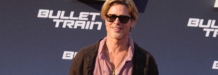 Brad Pitt prišiel na premiéru svojho nového filmu v ľanovej sukni