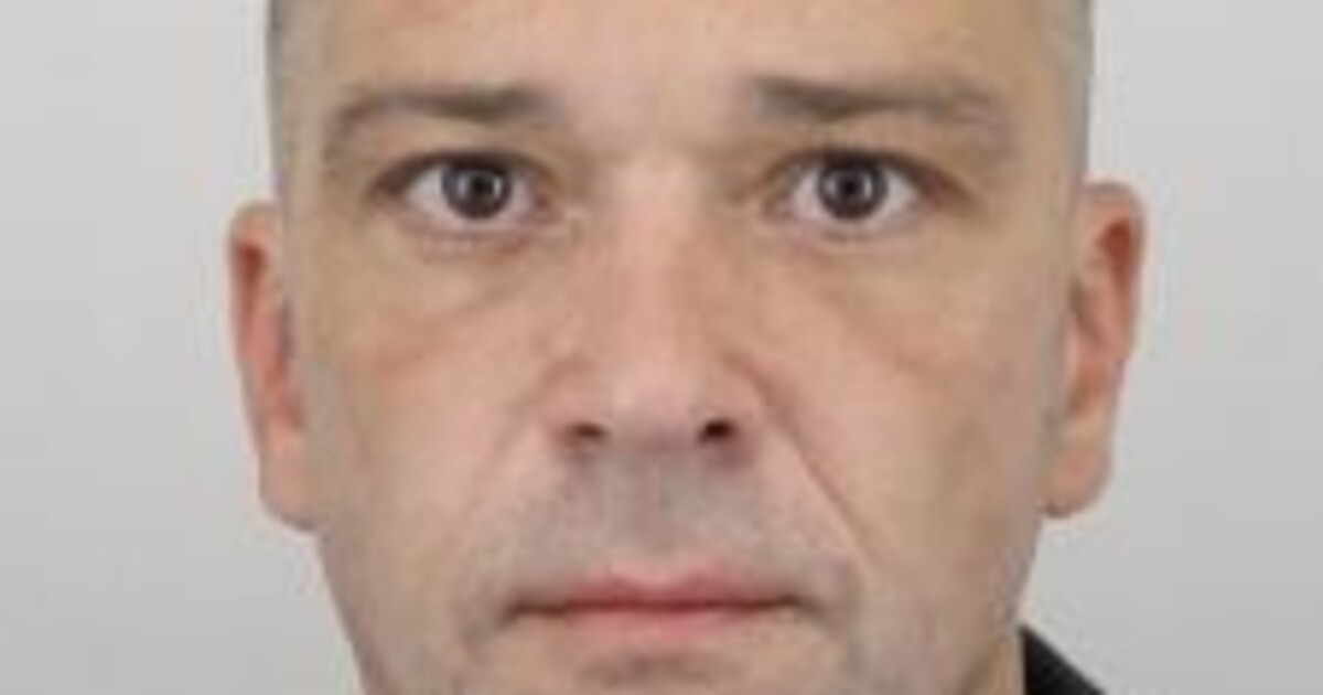 Policie ve Středočeském kraji pátrá po vězni. Poznáváš ho?