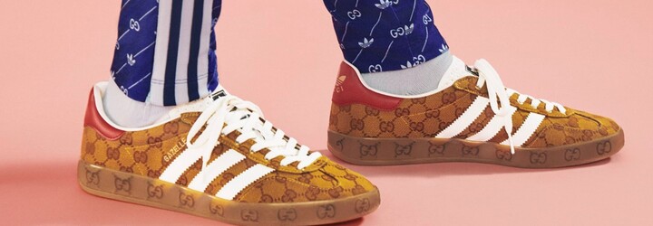 Adidas a Gucci prekvapili spoločným logom a pútavou kolekciou. Najlacnejším modelom sú ponožky za 235 dolárov