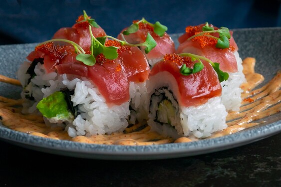 Čo sa pôvodne zo sushi vyhadzovalo?