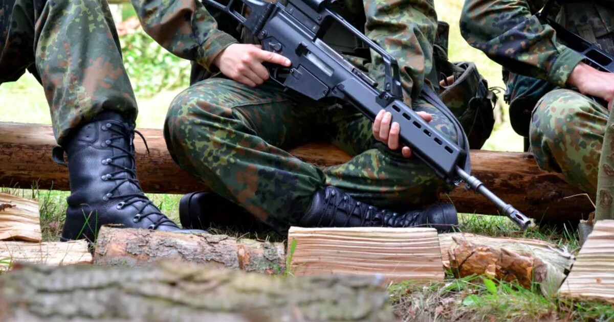 Aktivní zálohy spuštěny. FSV bude udělovat studentsvu kredity za zapojení se do vojenského výcviku