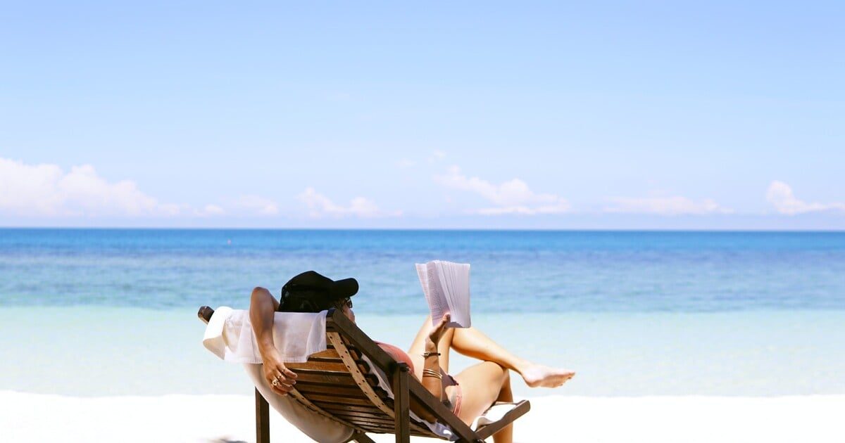 Rok 2025 bude rokem odpočinku. S tímto návodem proměníš 20 dní dovolené ve 48 dní volna